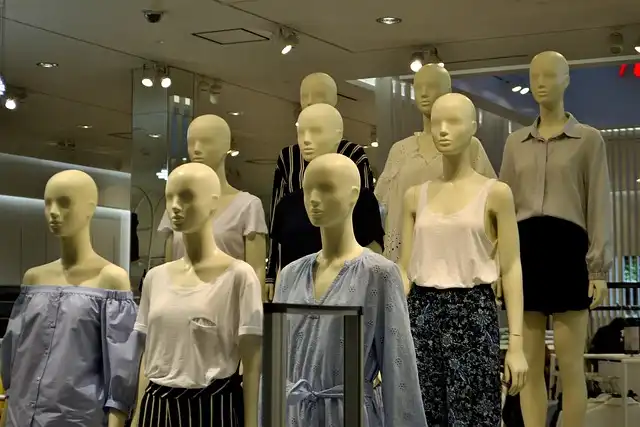 Lululemon: Sales Growth & Tariff Impact