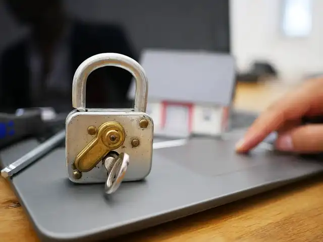 Tech CEOs Tim Cook and Sam Altman Respond to Immigration Tensions